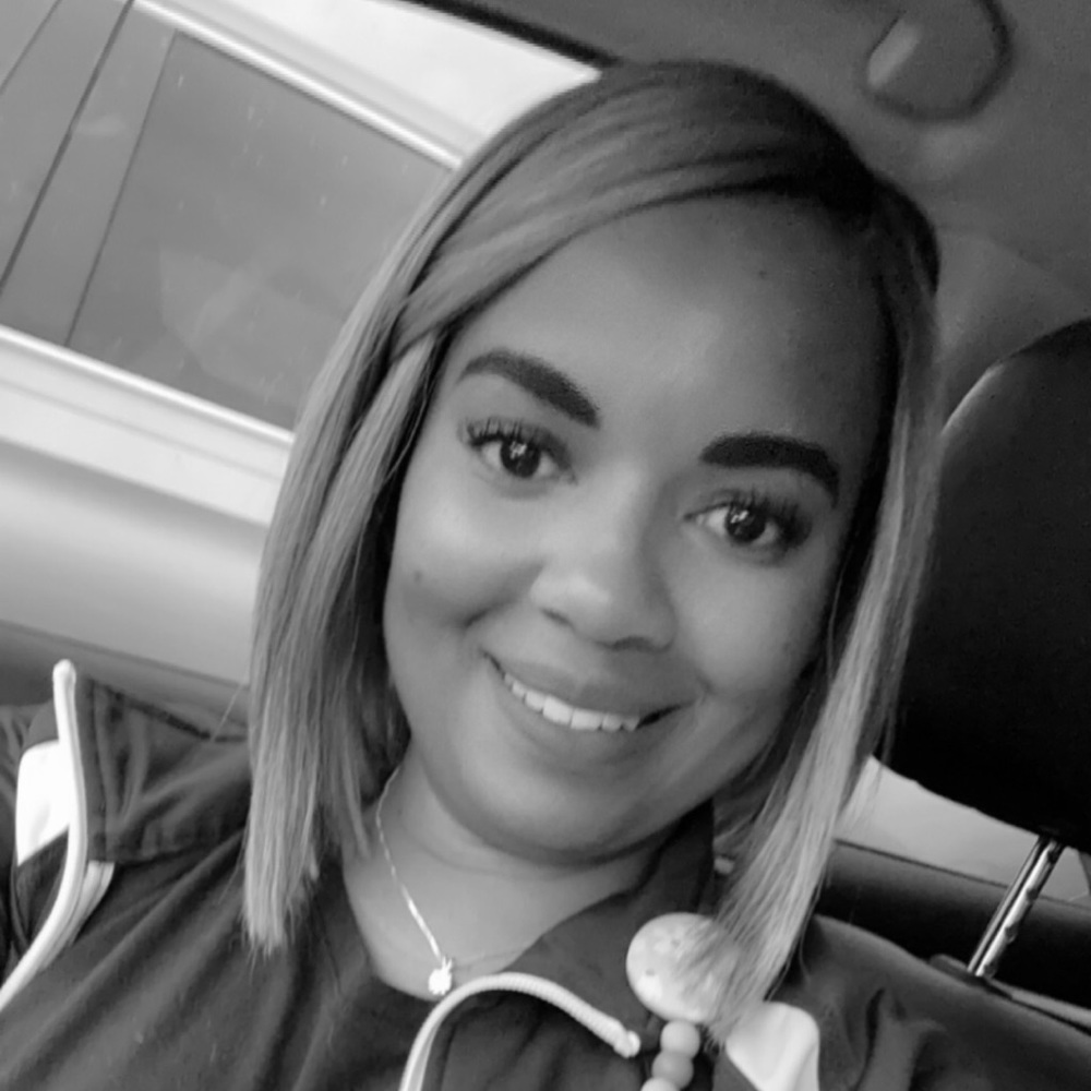 Meet your Posher, Danita